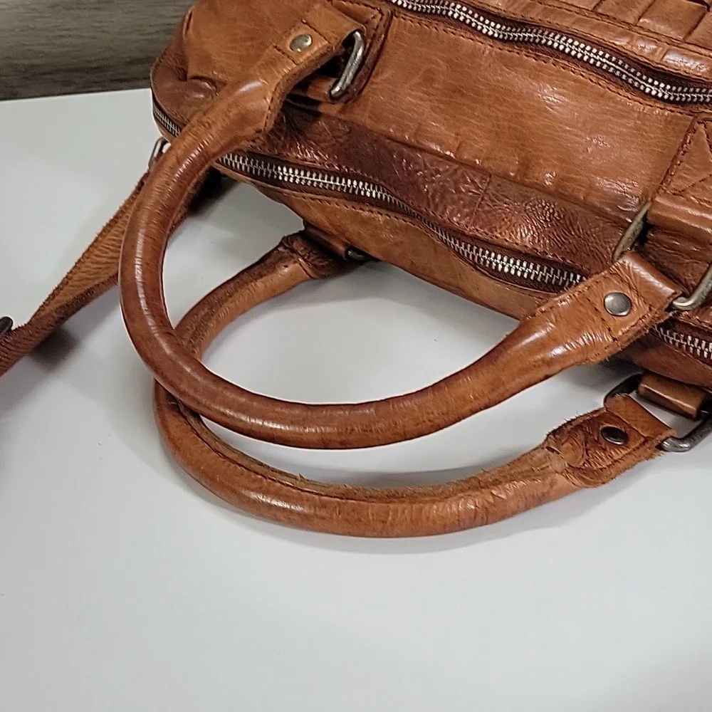 Vilenca Holland Woven Leather Briefcase Bag in Tan